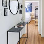 Am Schmoelderpark I Klinik I Stadion I Messe I 2 Schlafzimmer I Smart Tv I Kueche I Balkon アパート メンヒェングラートバッハ