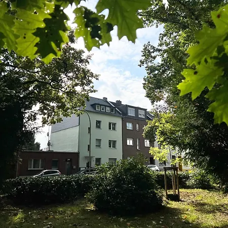 Am Schmoelderpark I Klinik I Stadion I Messe I 2 Schlafzimmer I Smart Tv I Kueche I Balkon * Mönchengladbach