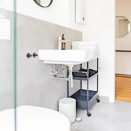 Am Schmoelderpark I Klinik I Stadion I Messe I 2 Schlafzimmer I Smart Tv I Kueche I Balkon