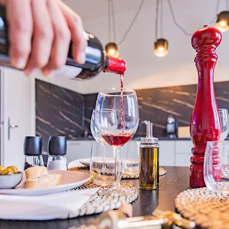 Am Schmoelderpark I Klinik I Stadion I Messe I 2 Schlafzimmer I Smart Tv I Kueche I Balkon *