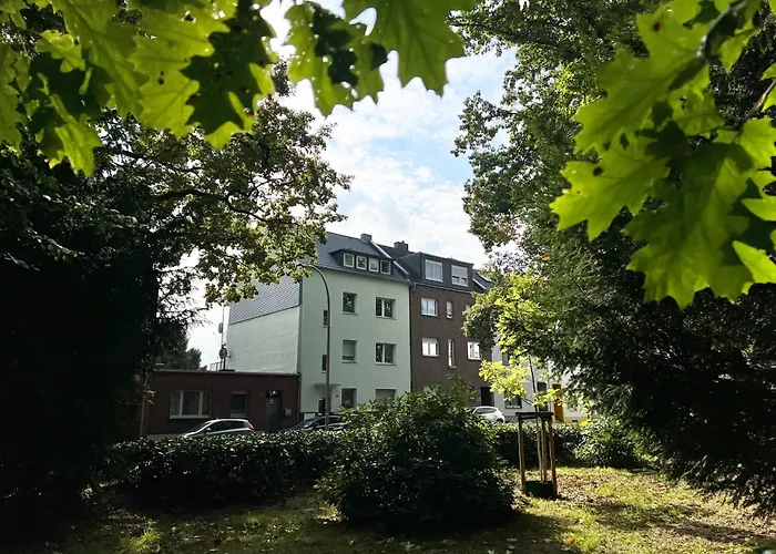 Am Schmoelderpark I Klinik I Stadion I Messe I 2 Schlafzimmer I Smart Tv I Kueche I Balkon * Mönchengladbach