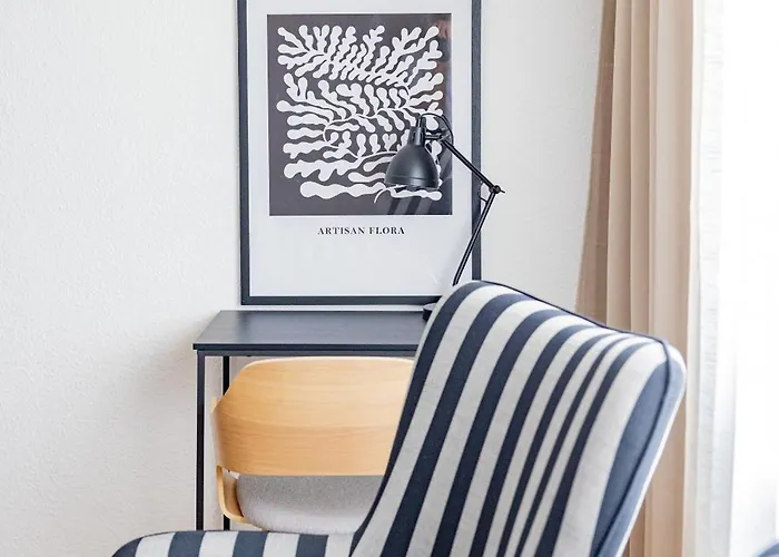 Am Schmoelderpark I Klinik I Stadion I Messe I 2 Schlafzimmer I Smart Tv I Kueche I Balkon Apartament