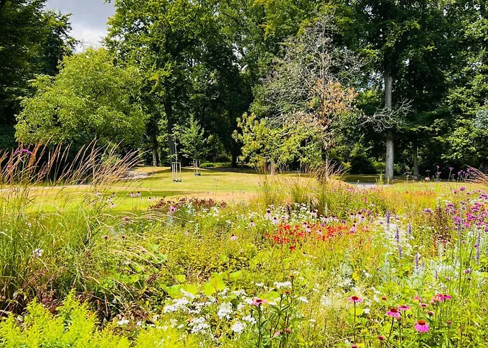 Apartament Am Schmoelderpark I Klinik I Stadion I Messe I 2 Schlafzimmer I Smart Tv I Kueche I Balkon *